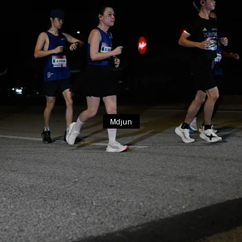Runner Photo 7440699