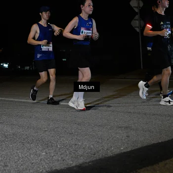 Runner Photo 7440701