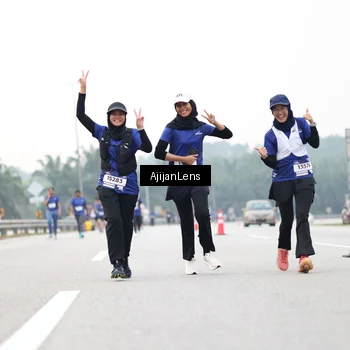 Runner Photo 7440709