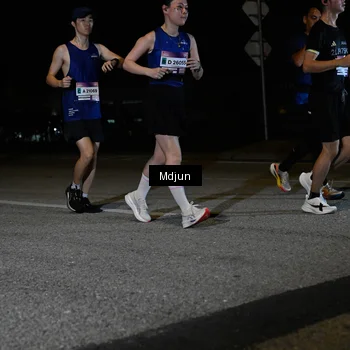 Runner Photo 7440710