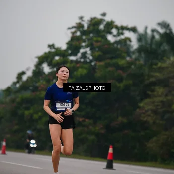 Runner Photo 7440733
