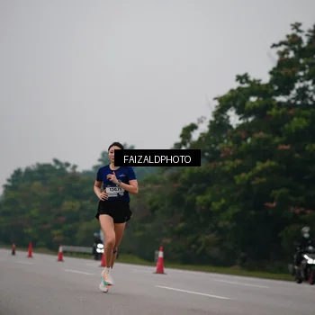 Runner Photo 7440736