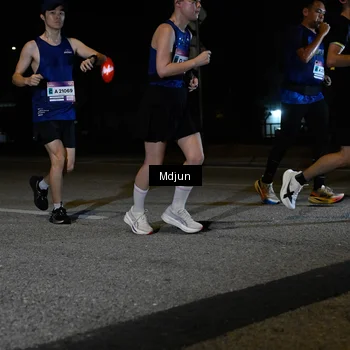 Runner Photo 7440738