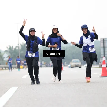 Runner Photo 7440739