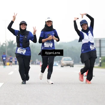 Runner Photo 7440746