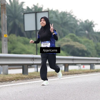 Runner Photo 7440749
