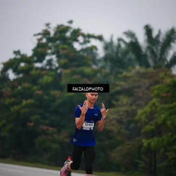 Runner Photo 7440752