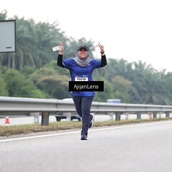 Runner Photo 7440765