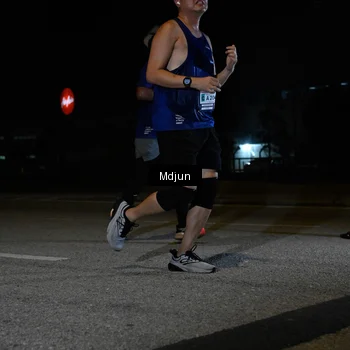 Runner Photo 7440771