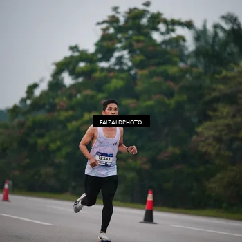 Runner Photo 7440782