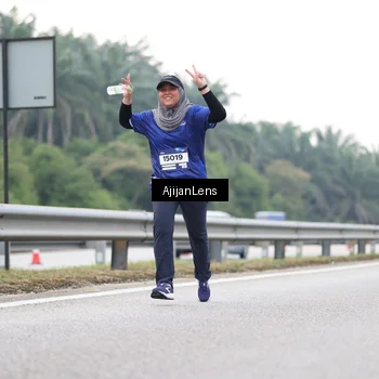 Runner Photo 7440785