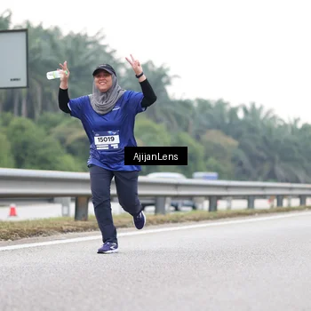 Runner Photo 7440791