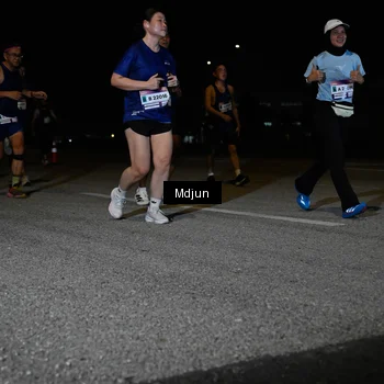 Runner Photo 7440800