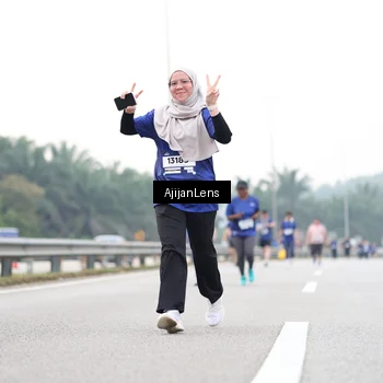 Runner Photo 7440859