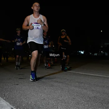 Runner Photo 7440864