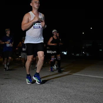 Runner Photo 7440875