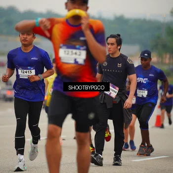 Runner Photo 7440880
