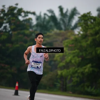 Runner Photo 7440903
