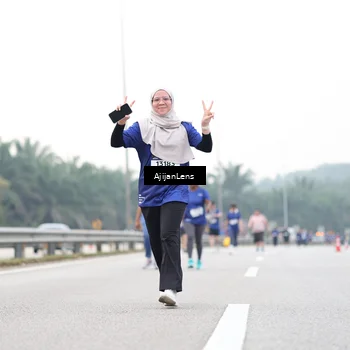 Runner Photo 7440905