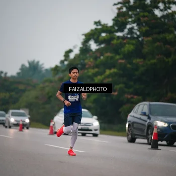 Runner Photo 7440910