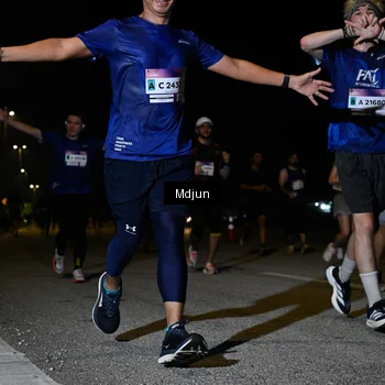 Runner Photo 7440935