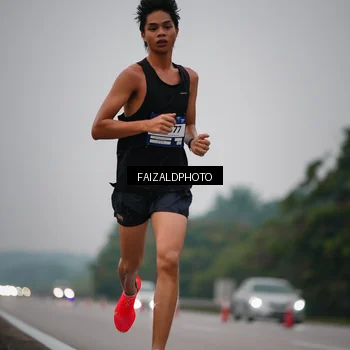 Runner Photo 7440937