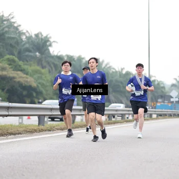 Runner Photo 7440941