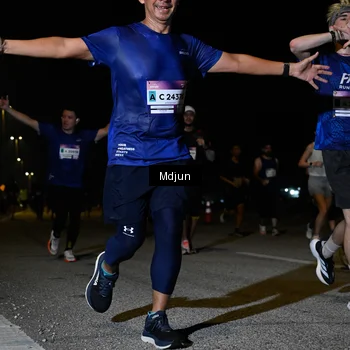 Runner Photo 7440947