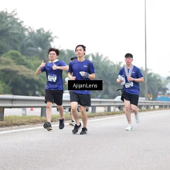 Runner Photo 7440949