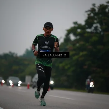 Runner Photo 7440957