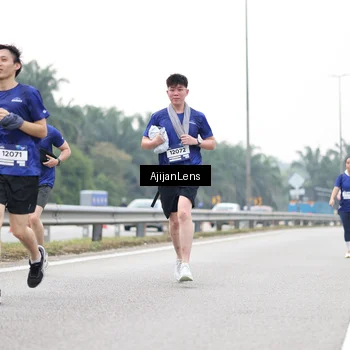 Runner Photo 7440958
