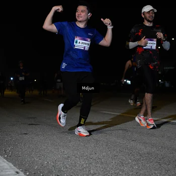 Runner Photo 7440960