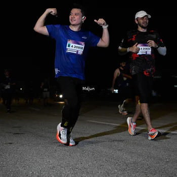 Runner Photo 7440965