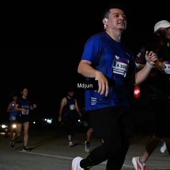 Runner Photo 7440990