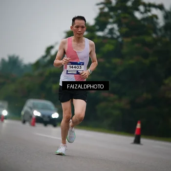Runner Photo 7440994
