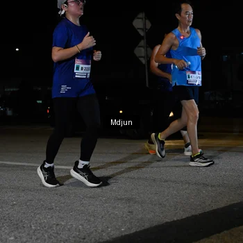 Runner Photo 7441014