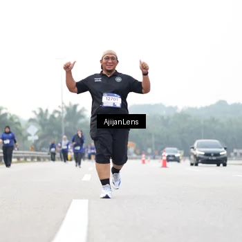 Runner Photo 7441020