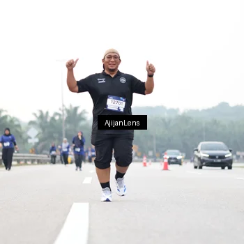 Runner Photo 7441025