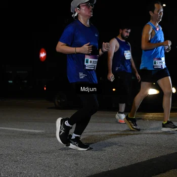 Runner Photo 7441032