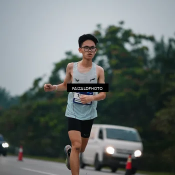 Runner Photo 7441057