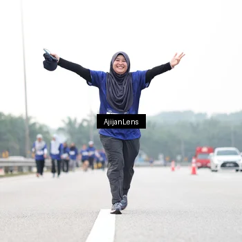 Runner Photo 7441062