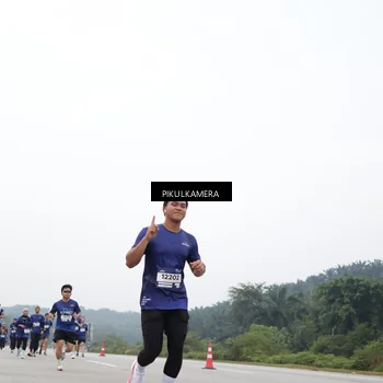 Runner Photo 7441064