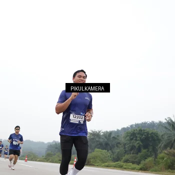 Runner Photo 7441074