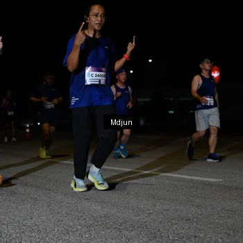 Runner Photo 7441090