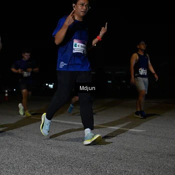 Runner Photo 7441100