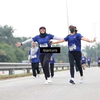 Runner Photo 7441101