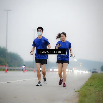 Runner Photo 7441106