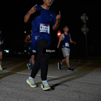 Runner Photo 7441107