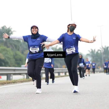 Runner Photo 7441157