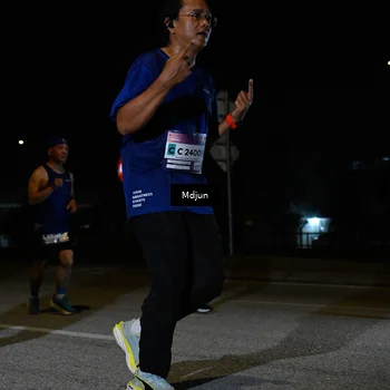 Runner Photo 7441159